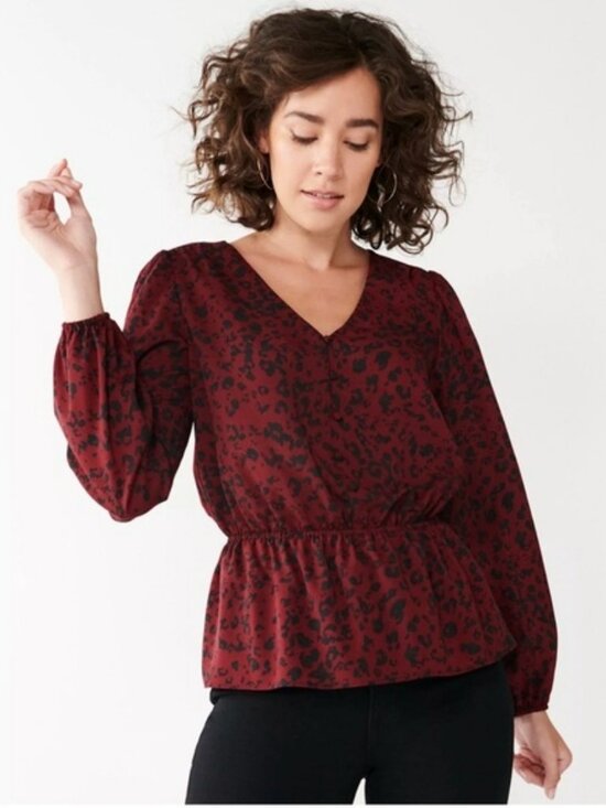 Nine West Tops - Nine West Women’s Cinched Waist V-Neck Blouse in Deep Red Cheetah Size Medium